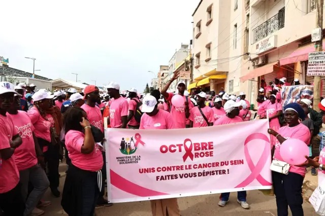 Pénurie de soins et accès limité&nbsp;: Le cancer du sein en Afrique sub-saharienne menace 135.000 vies d’ici 2040